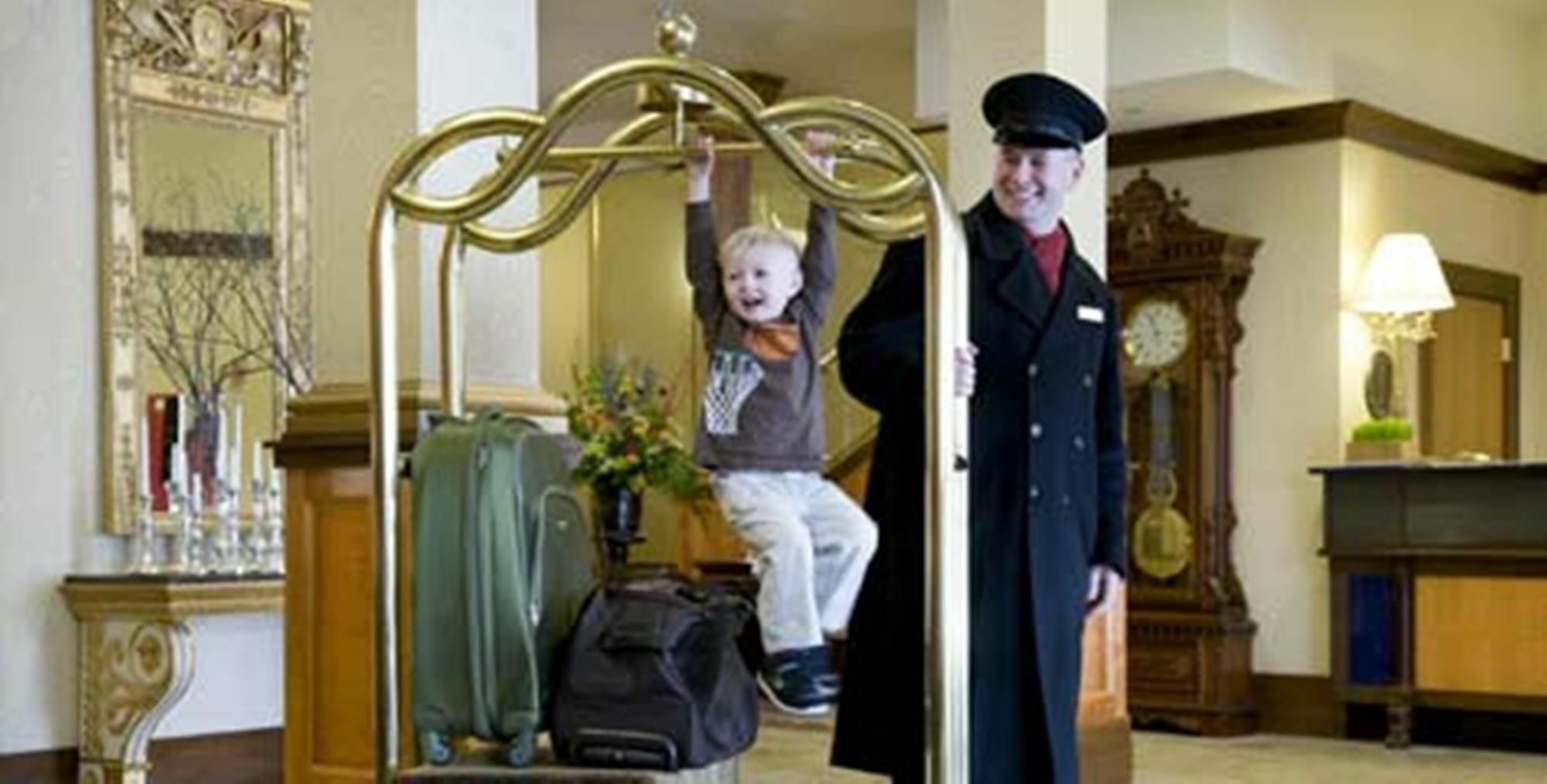 Hotel Providence Bagian luar foto